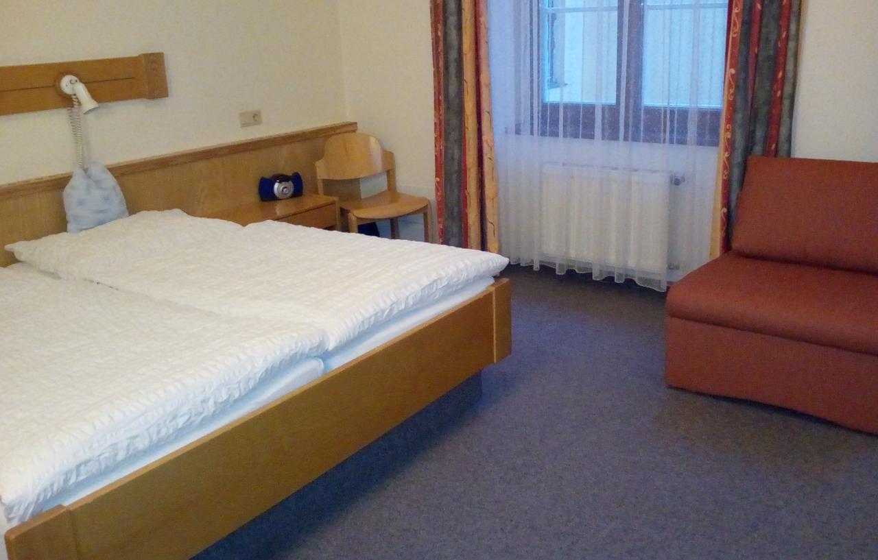 Hotel Zum Goldenen Hirschen Göstling an der Ybbs Buitenkant foto