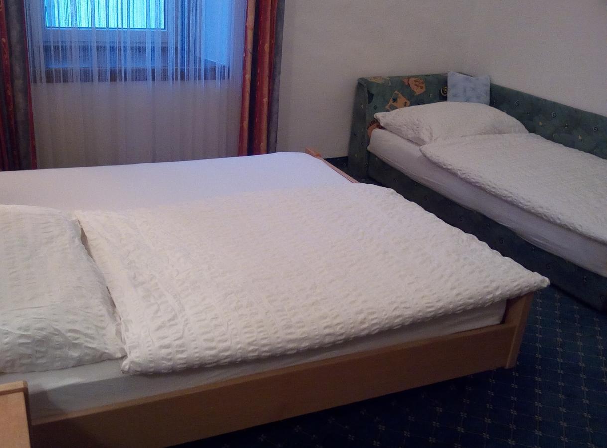 Hotel Zum Goldenen Hirschen Göstling an der Ybbs Buitenkant foto